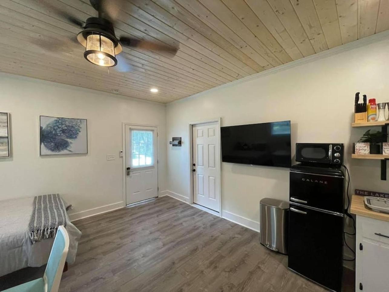 Beautifully Renovated Studio 2 Miles From Marina! Winchester Exterior foto