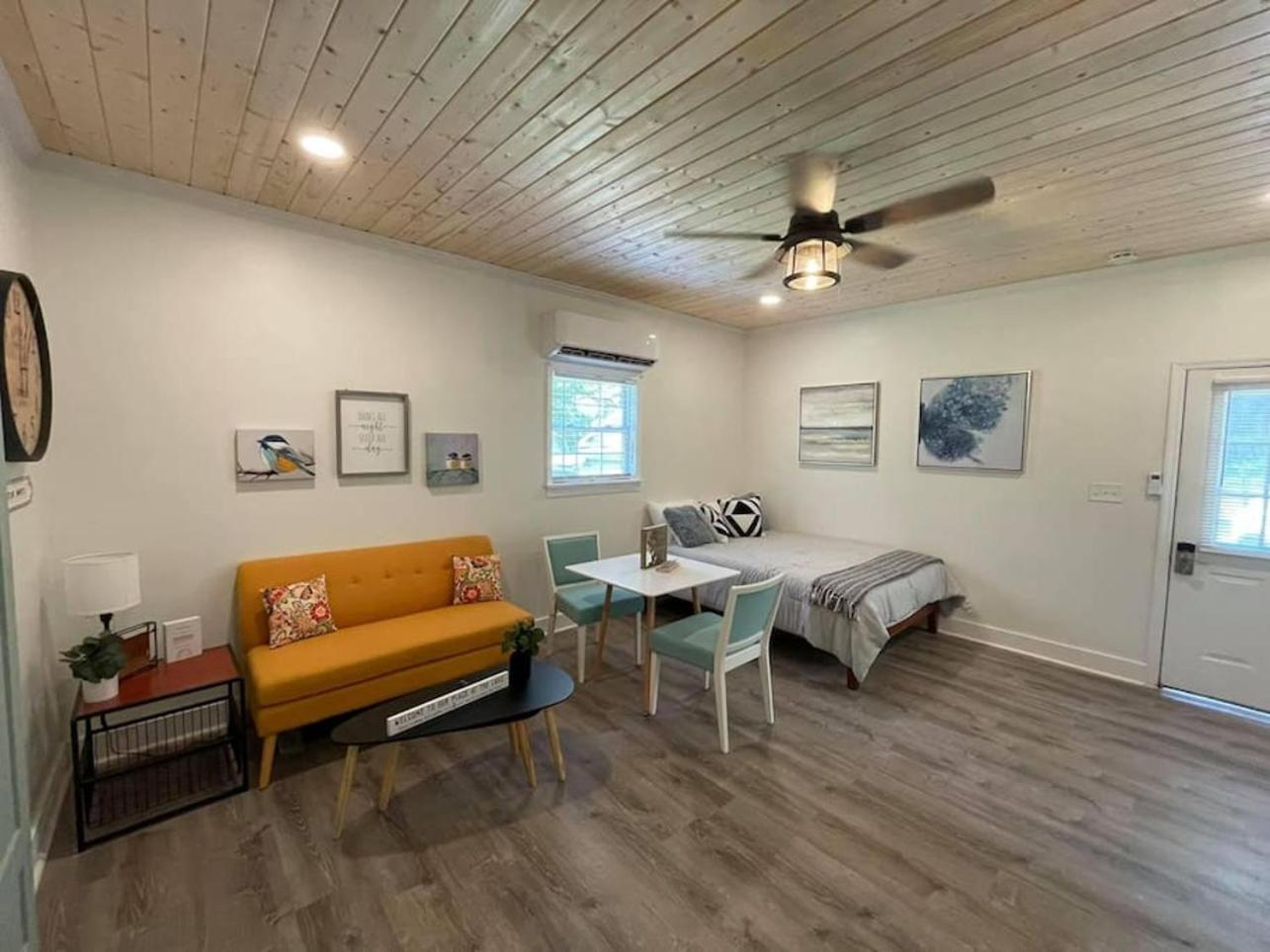 Beautifully Renovated Studio 2 Miles From Marina! Winchester Exterior foto